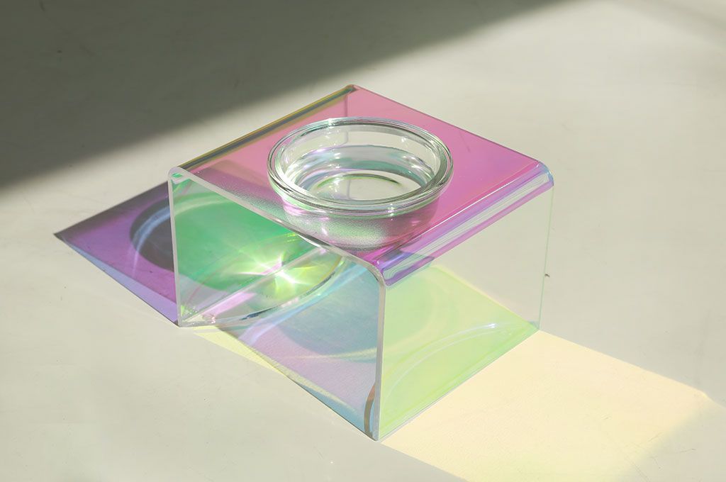 The Prism Collection: Iridescent Elevated Feeder